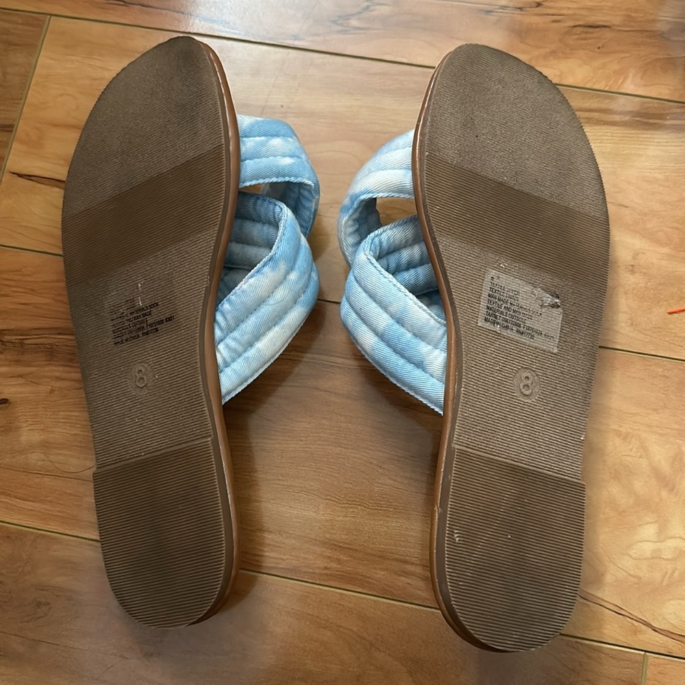 Sandals - Picture 2 of 2